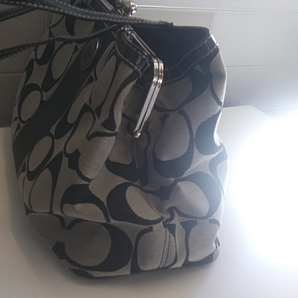 Coach Satchel Purse - Picture 4 of 9